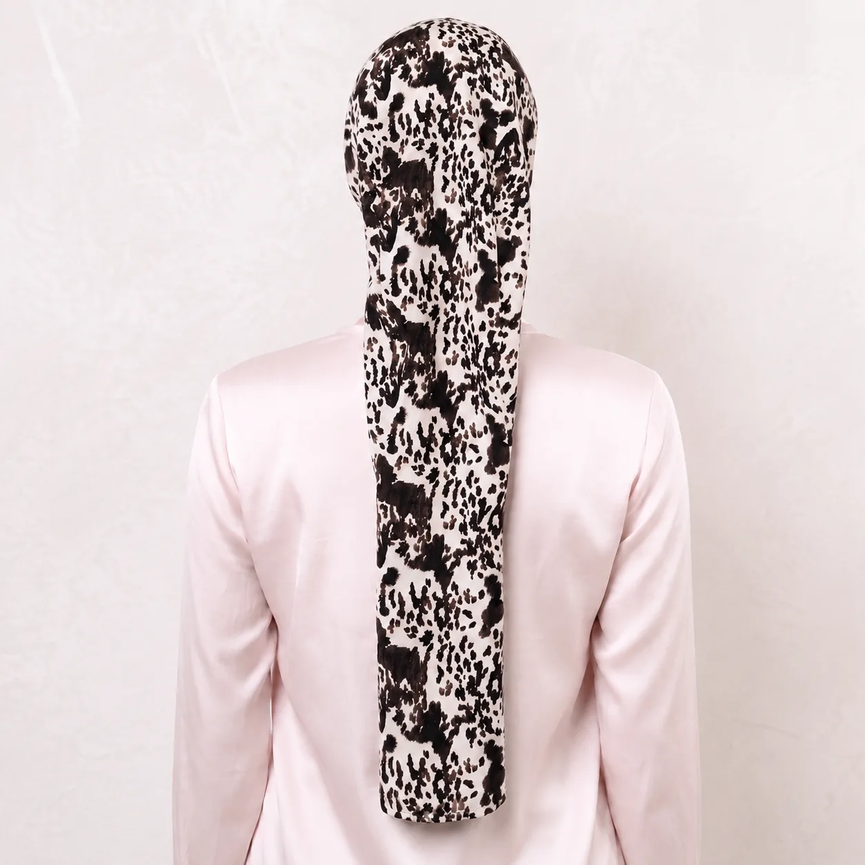 Extra Long Drawstring Silk Sleep Bonnet detail view