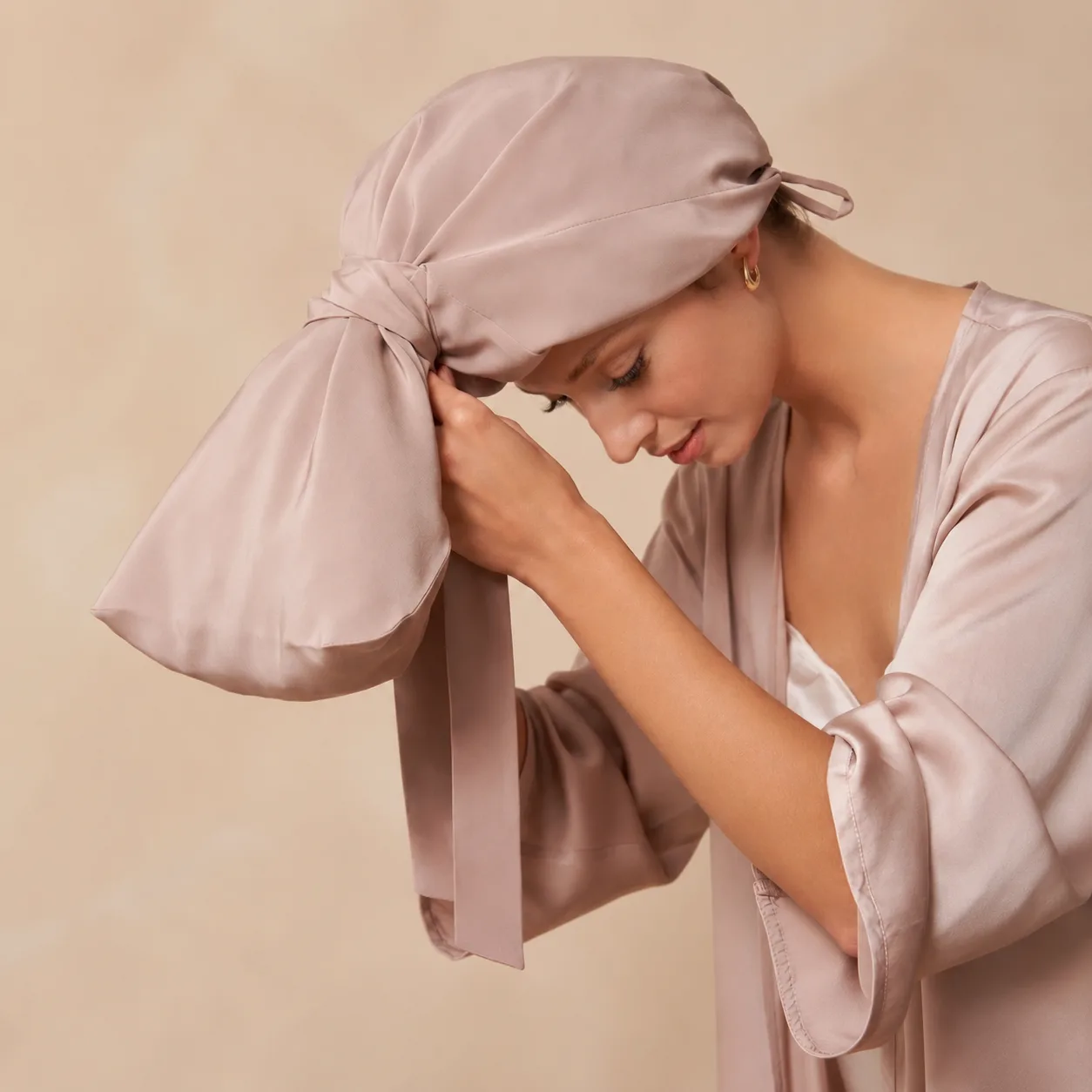Extra Long Pineapple Silk Bonnet with Bow detail view